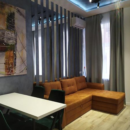 Апартамент З Дизайнерським Ремонтом Leópolis Exterior foto